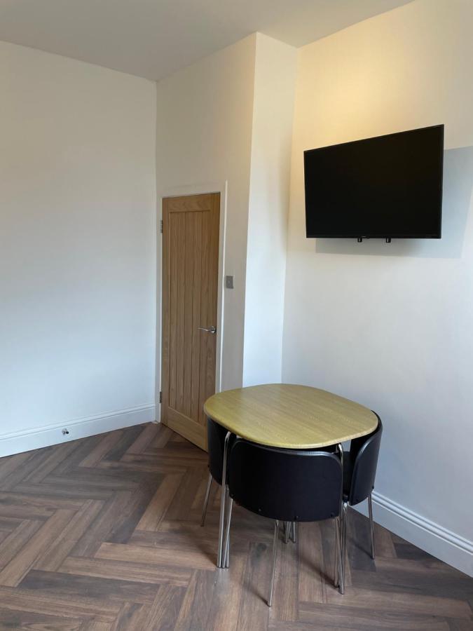 Glasgow Airport Apartments 페이즐리 외부 사진