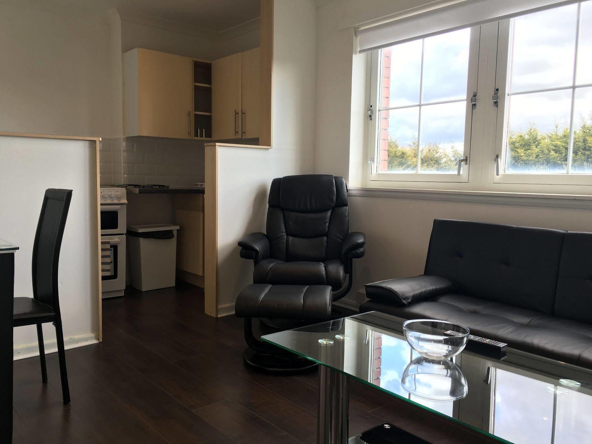 Glasgow Airport Apartments 페이즐리 외부 사진